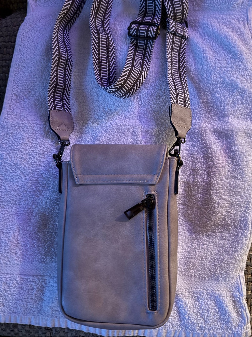 Women's Crossbody Shoulder Bag in Light Gray - Casual Everyday